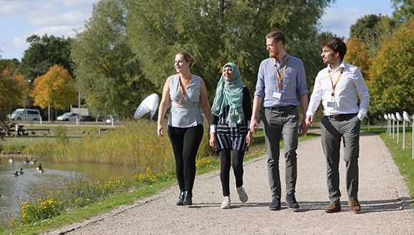 580x330-nsirc-students-by-the-lake