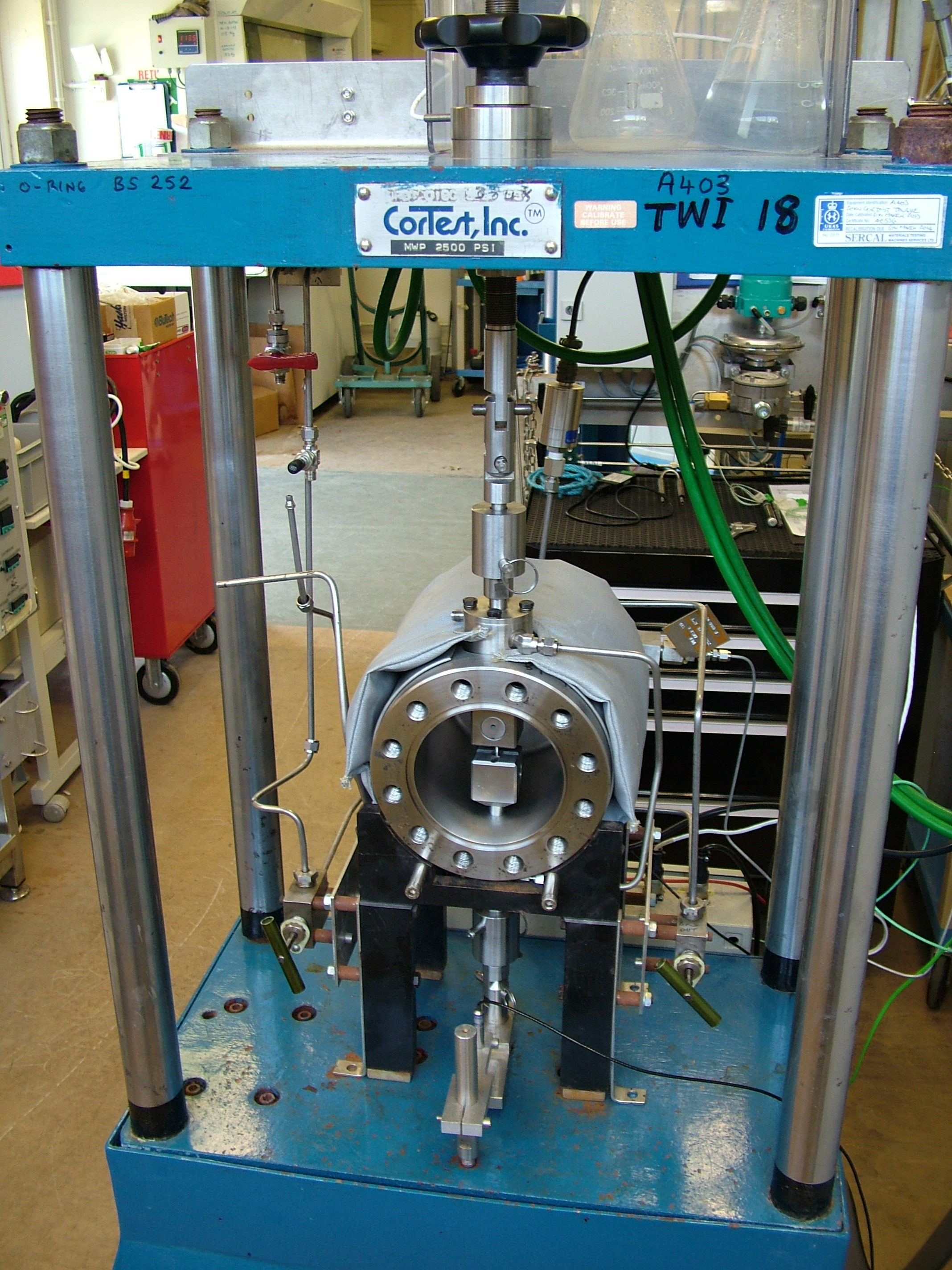 Figure 1 Photograph of RLT equipment (ie a modified SSRT rig, with an autoclave used as the environmental chamber)