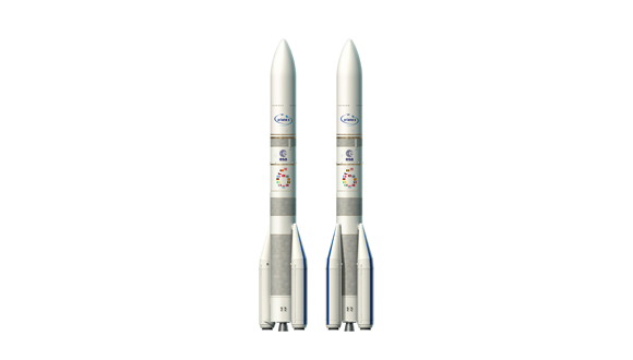 Figure 2: Two configurations of Ariane 6, two and four boosters (courtesy of ESA)