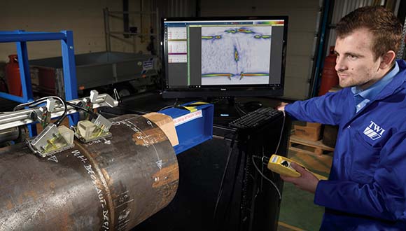 Ultrasonic testing of a girth weld