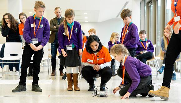 Defect detectives challenge day at TWI with Fulbourn Primary School