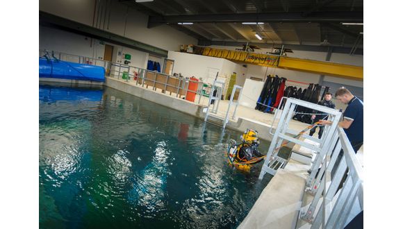 Water resistance testing at TWI North East’s 7m dive tank facility