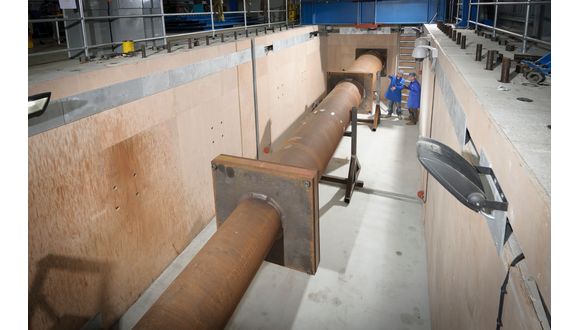 Test rig designed by Phil to ensure that TWI’s new pressure pit could withstand 15000 kn axil force on the end walls of the pit