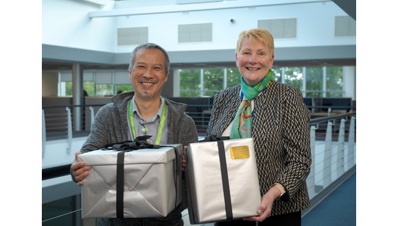 Chi Lee (left) with TWI CEO Caroline Gumble (dr)