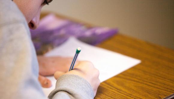Find strategies that work for you to effectively manage stress during university exams. Photo: Unsplash