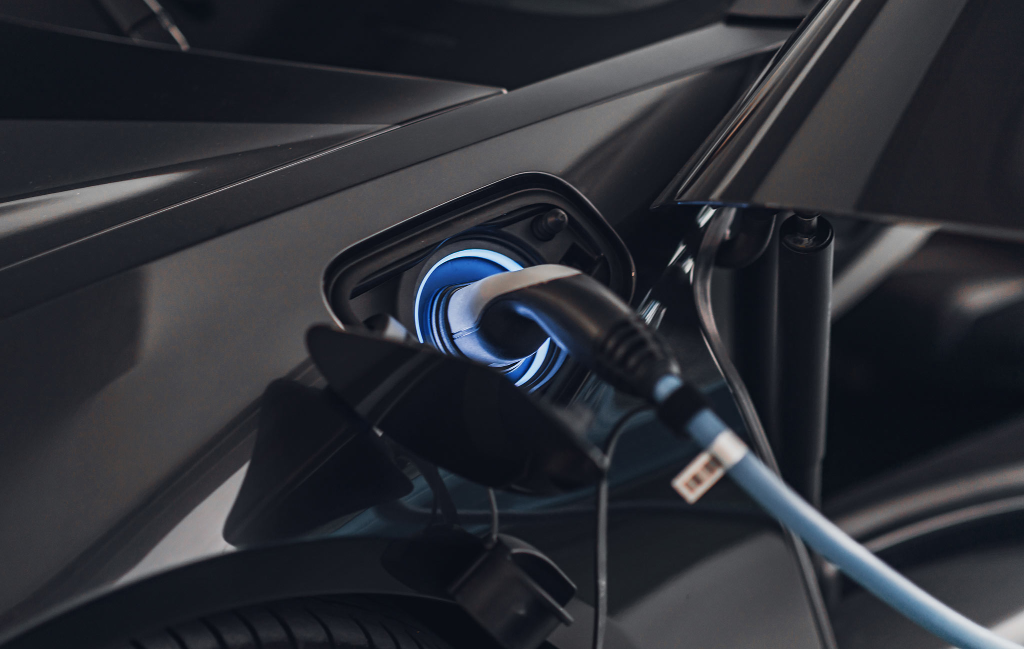 EMobility Solutions for the Electric and Hybrid Vehicle Sector TWI