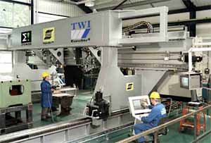 Fig. 28. The Esab SuperStir TM machine at TWI - the world's largest laboratory FSW machine for welding prototypes of up to 8x5x1m (see www.eurostir.co.uk)