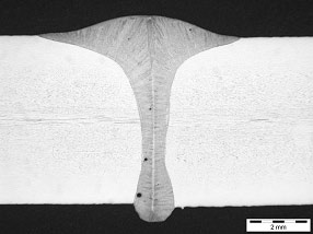 Fig.1.3. Optimum hybrid weld in 6mm stainless steel. Reproduced courtesy of TWI Ltd.