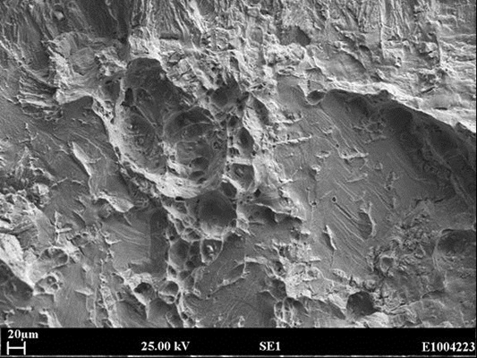 Figure 4 Fracture face of forging Specimen B-03, [H]=17ppm, tested under 18.0mm/hr